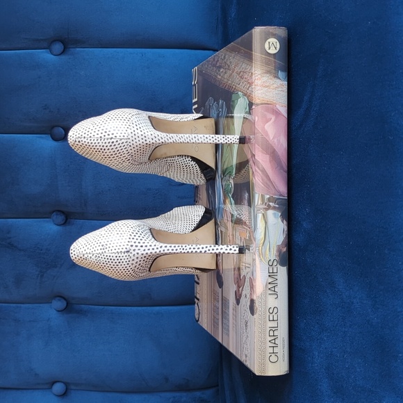 Aldo white with black spots leather pumps size 6.5 (37) - Picture 3 of 6